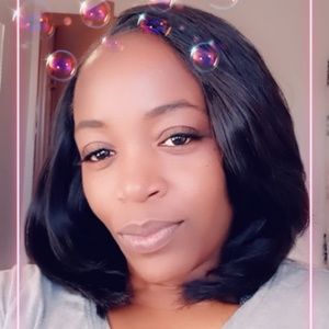 Meet your Posher, Rainia